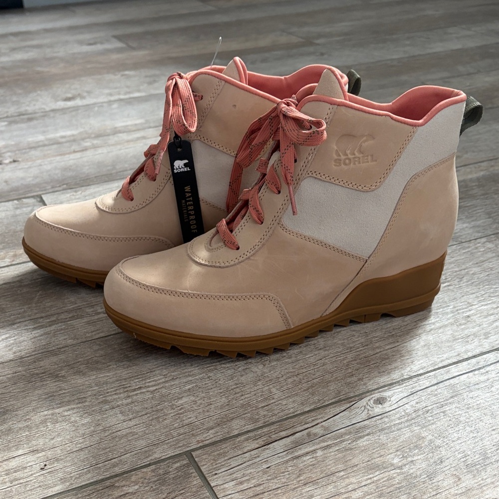 Sorel Women's Evie Sport Lace Bootie Waterproof Suede & Leather 10.5